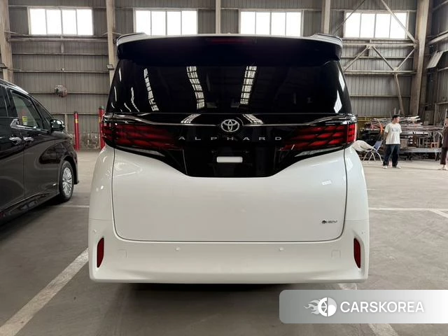 Toyota Elfa 2026 Белый из Китая, фото 4