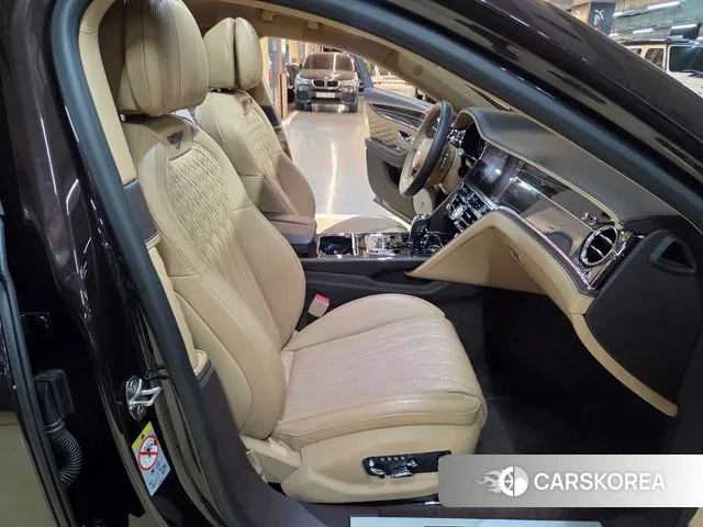 Bentley Flying Spur 3rd Generation 2021 Коричневый из Кореи, фото 4