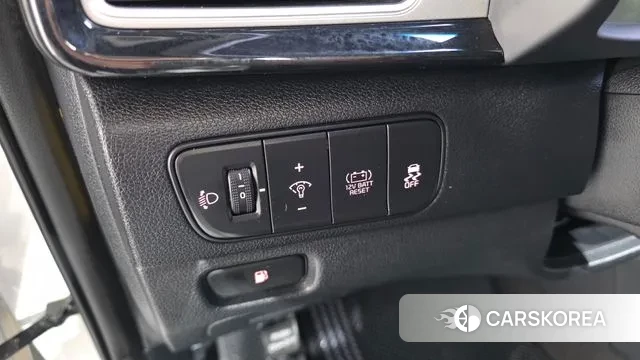 Kia Niro 2018 Белый из Кореи, фото 4