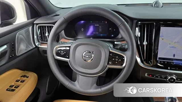 Volvo S60 3rd generation 2023 Черный из Кореи, фото 4