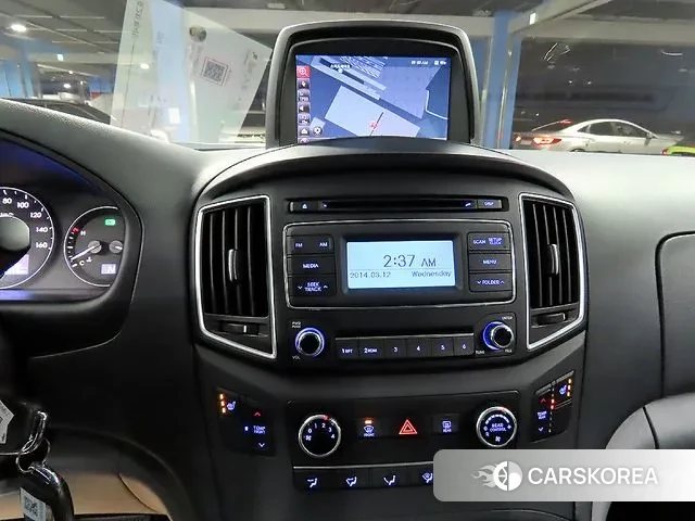 Hyundai The New Grand Starex 2019 Белый из Кореи, фото 4