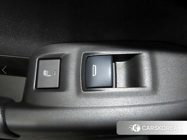 Chevrolet (GM Daewoo) The New Trail Blazer 2024 Серебристо-серый из Кореи, фото 4