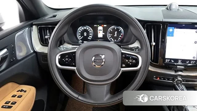 Volvo XC60 second Generation 2019 Белый из Кореи, фото 4