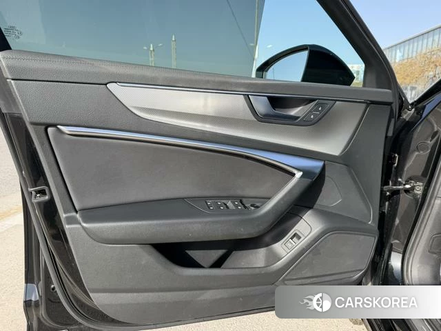 Audi A6L 2021 Черный из Китая, фото 4