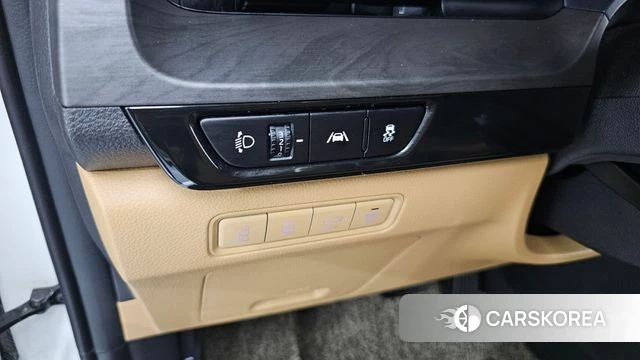 Kia Carnival 4th generation 2023 Белый из Кореи, фото 4