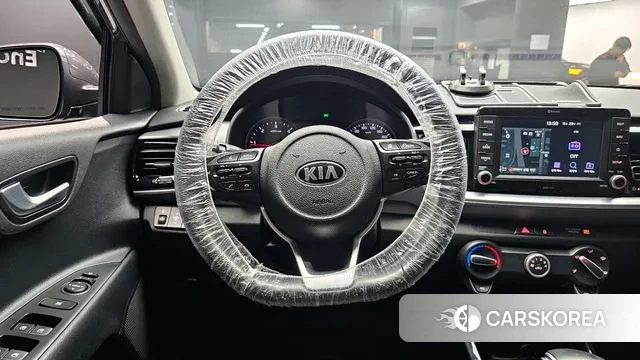 Kia Stonic 2018 Серый из Кореи, фото 4