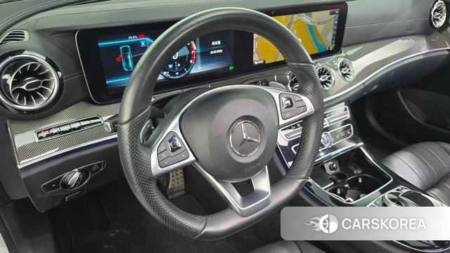 Mercedes-Benz E-Class W213 2018 Белый из Кореи, фото 4