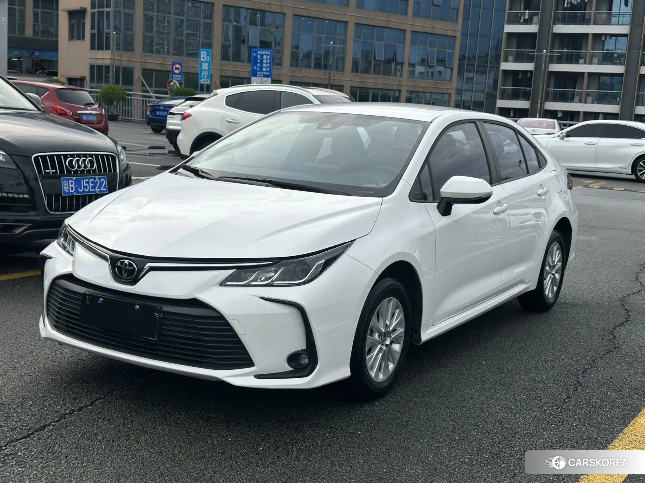 Toyota Corolla 2021 Белый из Китая, фото 4