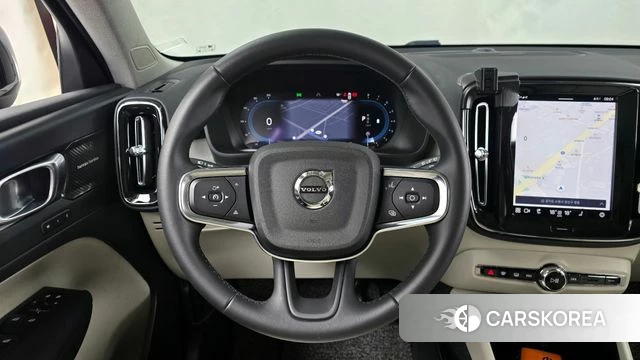Volvo XC40 2023 Черный из Кореи, фото 4