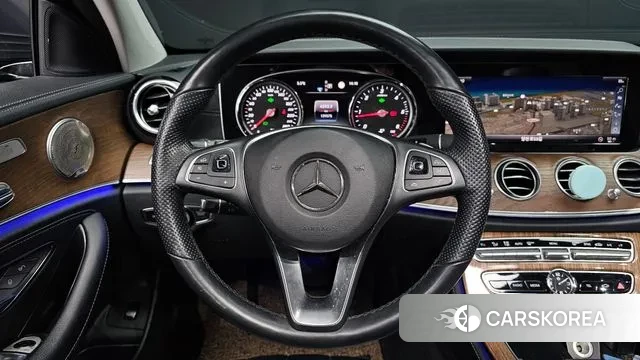 Mercedes-Benz E-Class W213 2018 Серый из Кореи, фото 4