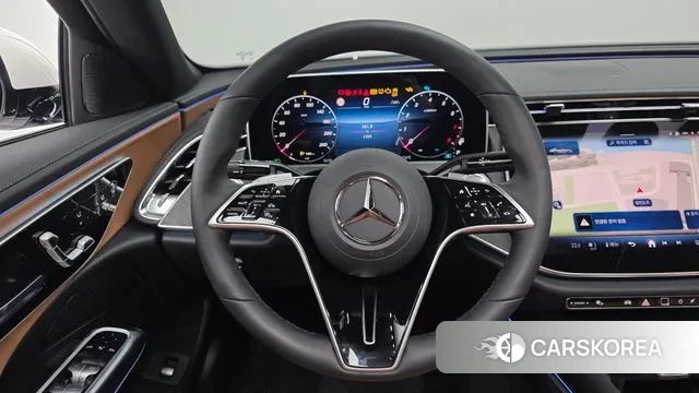 Mercedes-Benz E-Class W214 2025 Белый из Кореи, фото 4