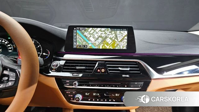BMW 5 Series (G30) 2018 Белый из Кореи, фото 4