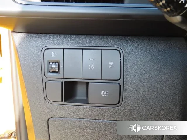 Hyundai Staria 2022 Желтый из Кореи, фото 4