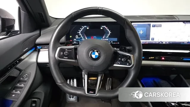 BMW 5 Series (G60) 2024 Черный из Кореи, фото 4