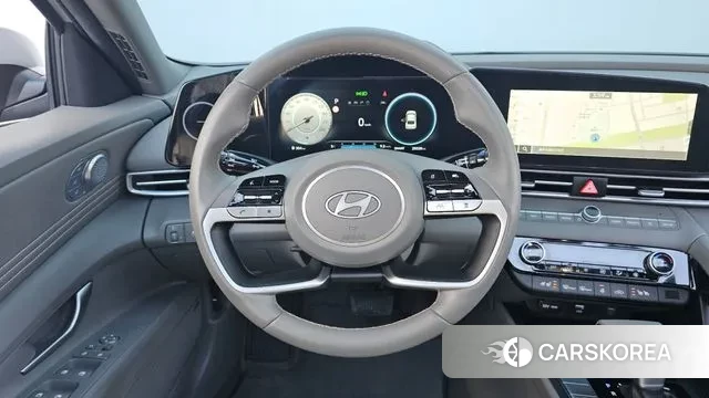 Hyundai The New Avante (CN7) 2023 Серебристо-серый из Кореи, фото 4
