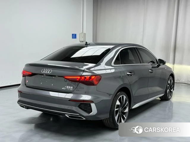 Audi A3 2023 Темно-серый из Китая, фото 4
