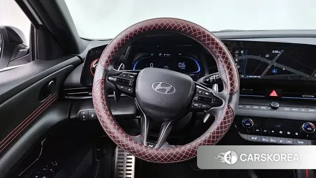 Hyundai The New Avante (CN7) 2023 Белый из Кореи, фото 4