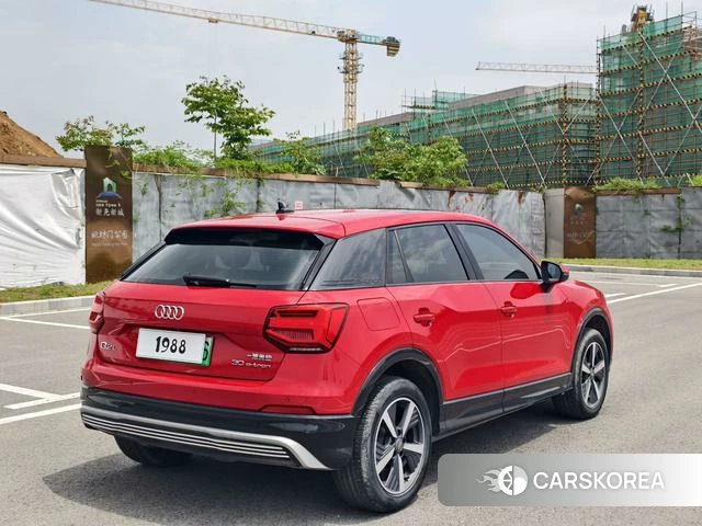 Audi Q2L e-tron 2021 Красный из Китая, фото 4