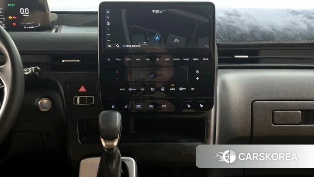 Hyundai Staria 2023 Серебряный из Кореи, фото 4