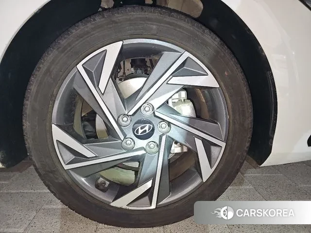 Hyundai The New Avante (CN7) 2023 Белый из Кореи, фото 4