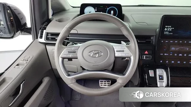 Hyundai Staria 2023 Белый из Кореи, фото 4