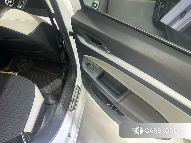 Volkswagen Golf 2022 Белый из Китая, фото 4