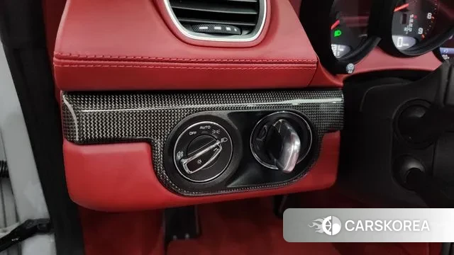 Porsche 718 Boxster 2024 Серебряный из Кореи, фото 4