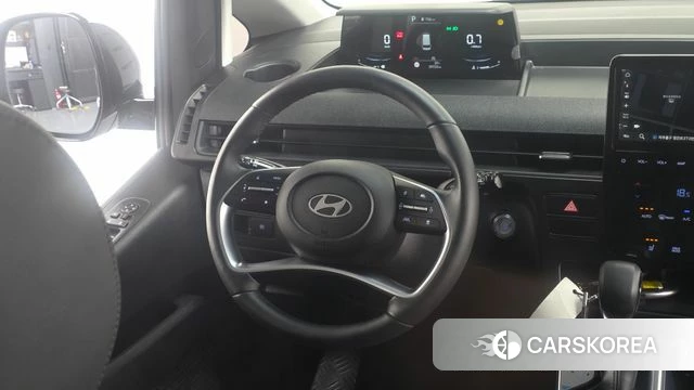 Hyundai Staria 2025 Серебряный из Кореи, фото 4