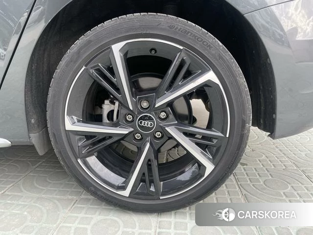 Audi A3 2023 Темно-серый из Китая, фото 4