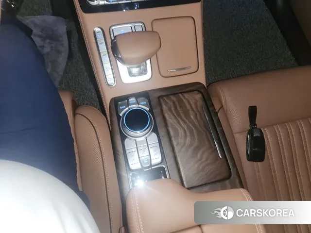 Genesis G90 2019 Песочный из Кореи, фото 4
