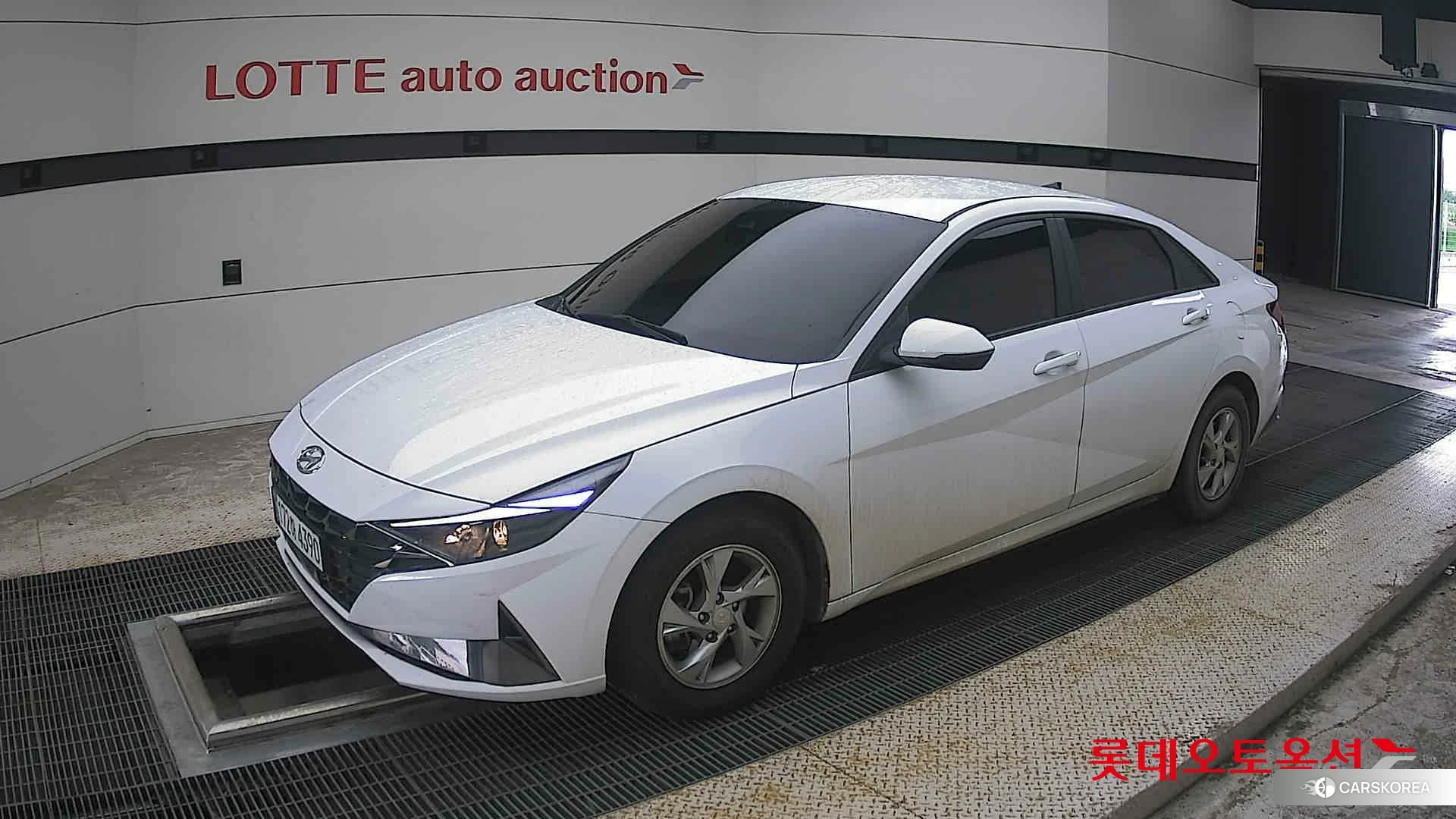 Hyundai Avante 2023 Polar White из Кореи, фото 4