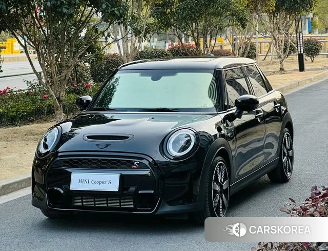 MINI MINI 2024 Черный из Китая, фото 4