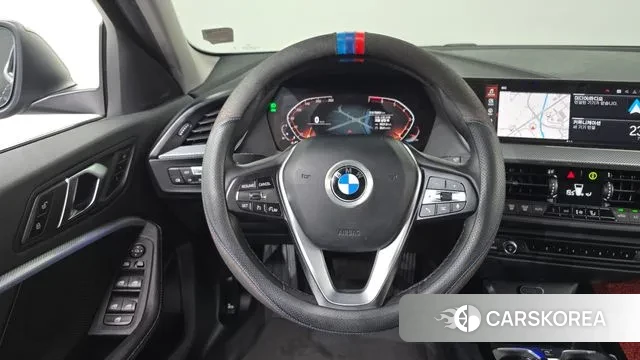 BMW 1 Series (F40) 2021 Черный из Кореи, фото 4