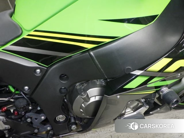 Проданный Kawasaki ZX-10R NINJA ABS 2019 из Японии, фото 4