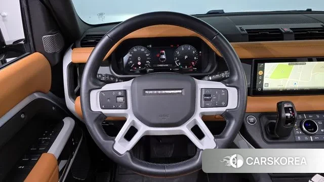 Land Rover Defender (L663) 2024 Серебристо-серый из Кореи, фото 4