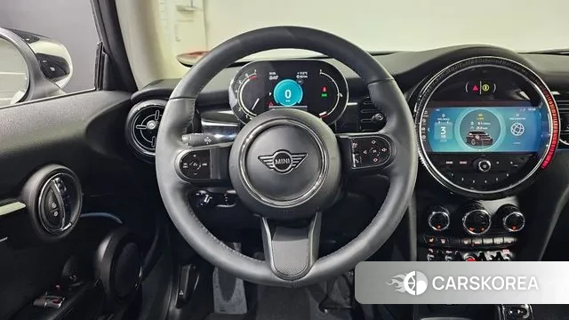 Mini Cooper 2023 Белый из Кореи, фото 4
