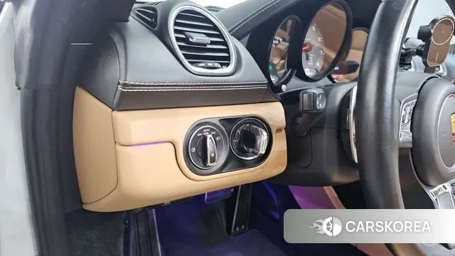 Porsche 718 Boxster 2020 Белый из Кореи, фото 4