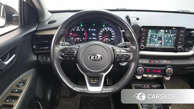 Kia Stonic 2018 Белый из Кореи, фото 4