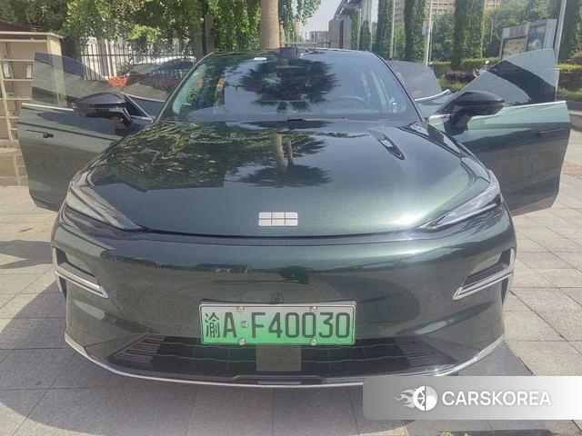 Geely Galaxy Galaxy Sparkle 8 PHEV 2025 Зеленый из Китая, фото 4