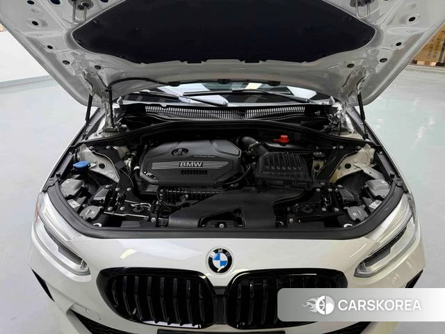 BMW 1 series 2023 Белый из Китая, фото 4