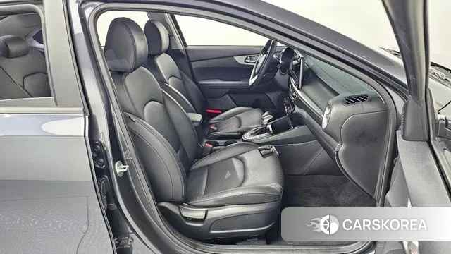 Kia The New K3 2nd generation 2021 Серый из Кореи, фото 4