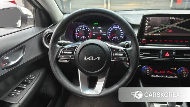 Kia The New K3 2nd generation 2022 Белый из Кореи, фото 4