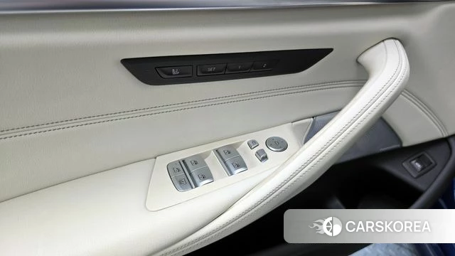 BMW 5 Series (G30) 2021 Синий из Кореи, фото 4