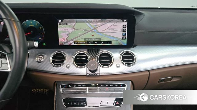 Mercedes-Benz E-Class W213 2021 Белый из Кореи, фото 4
