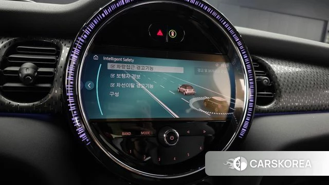 Mini Cooper Electric 2023 Белый из Кореи, фото 4