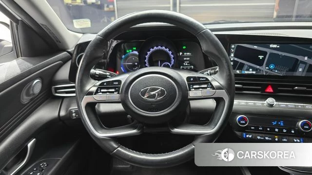 Hyundai Avante Hybrid (CN7) 2022 Белый из Кореи, фото 4
