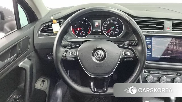 Volkswagen Tiguan second Generation 2020 Серый из Кореи, фото 4