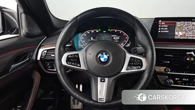 BMW 5 Series (G30) id 2891124 из Кореи 4