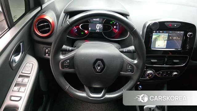 Renault Korea (Samsung) Clio 2018 Белый из Кореи, фото 4