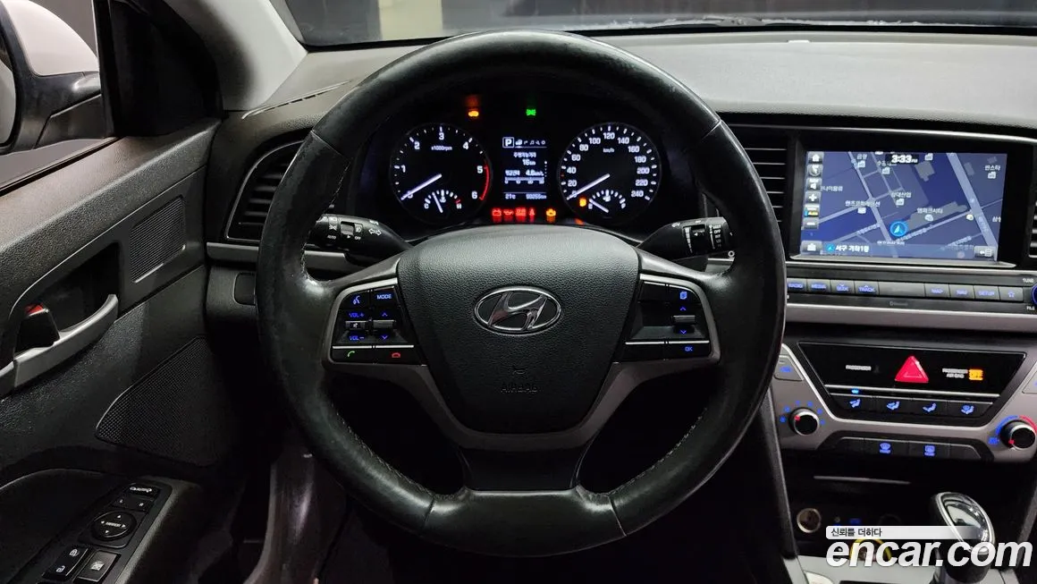 Hyundai Avante AD 2018 Серебристо-серый из Кореи, фото 4